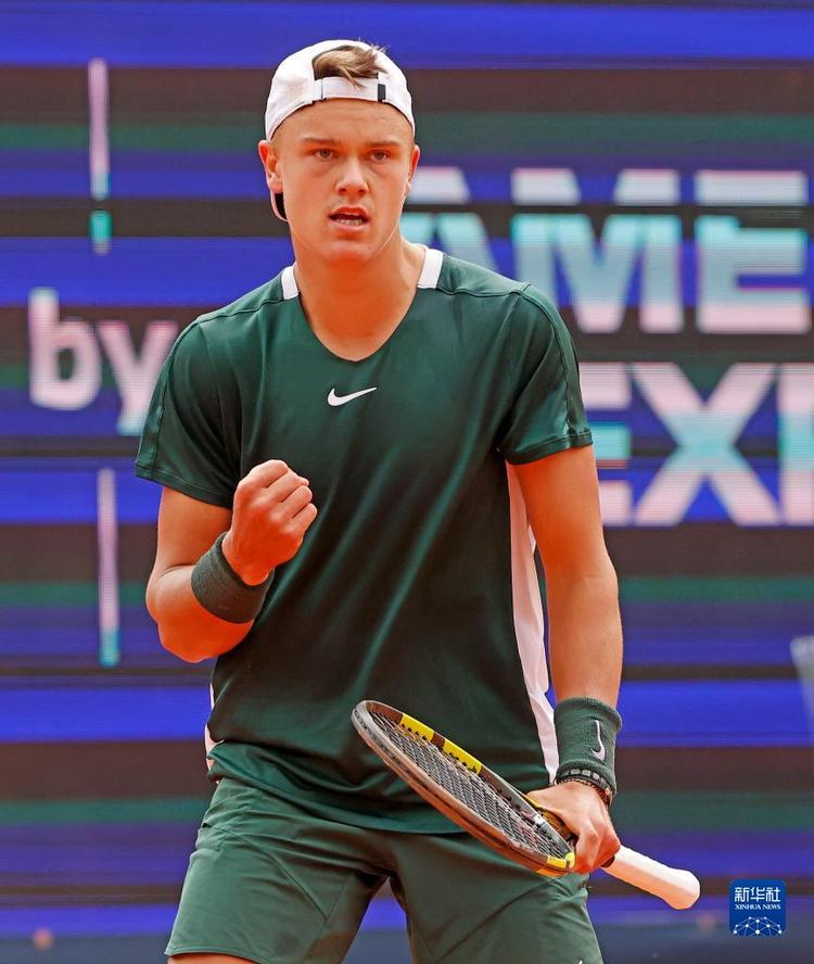 巨星的冷静 巨星的冷静