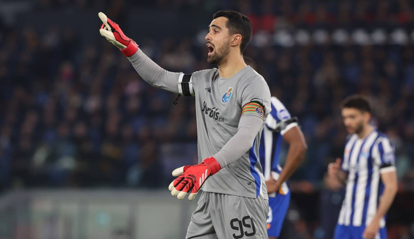 他不仅是后 他不仅是后