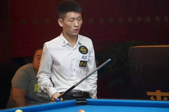 对他心存敬 对他心存敬