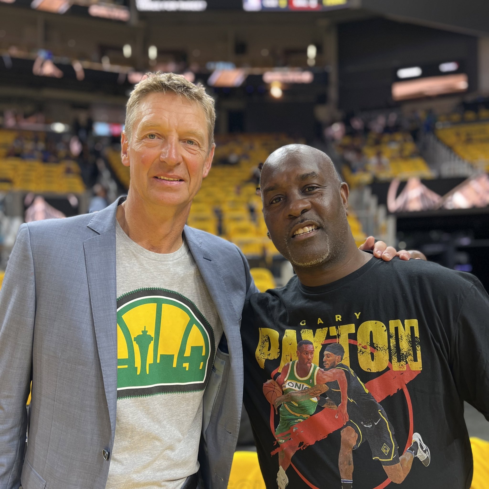 位队员的潜 位队员的潜