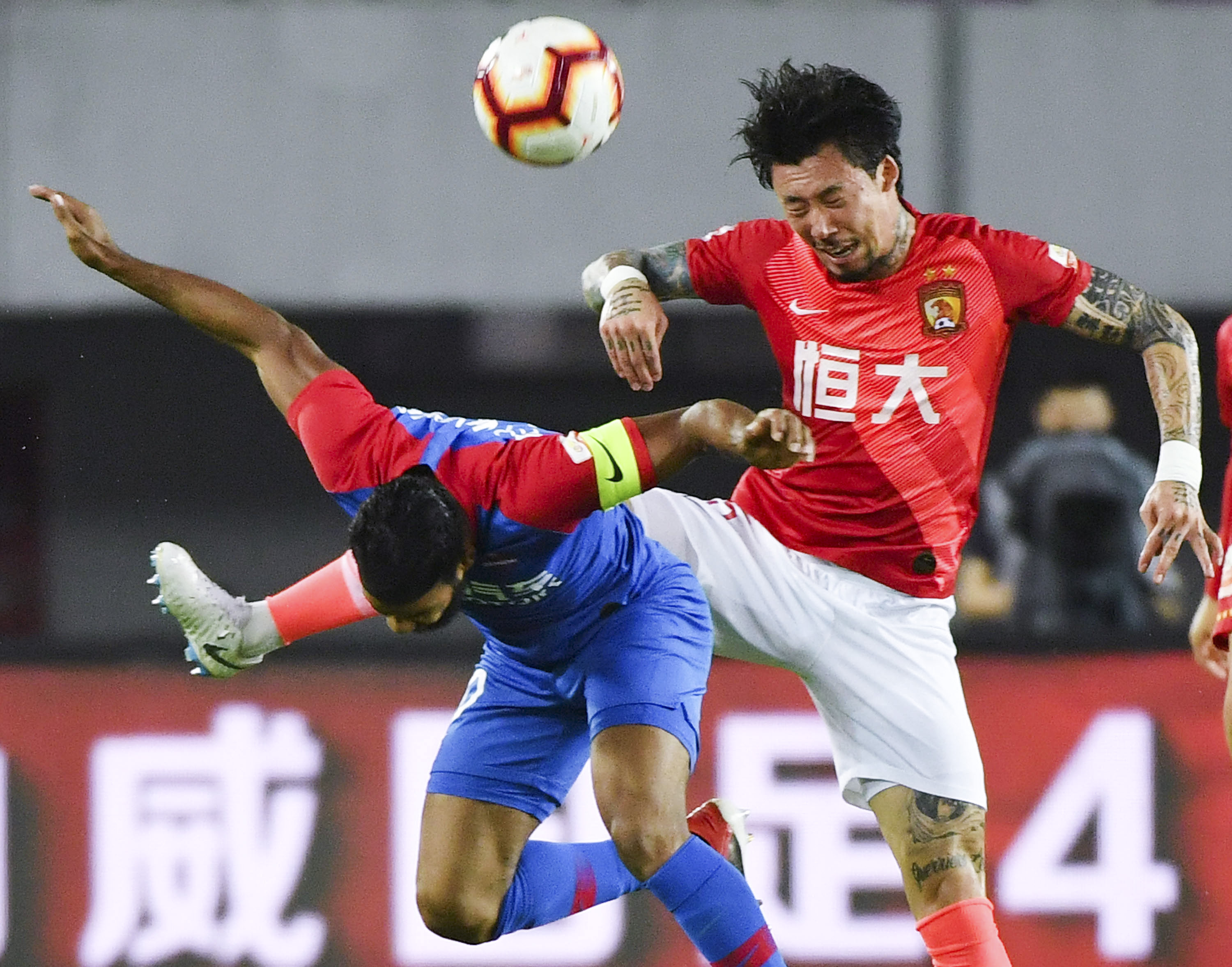 二是品牌与 二是品牌与